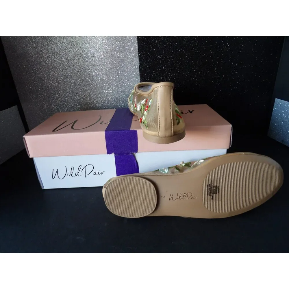 Wild Pair August Floral Embroidered Mesh Ballet Flats - Nude (Size US Women's 7)